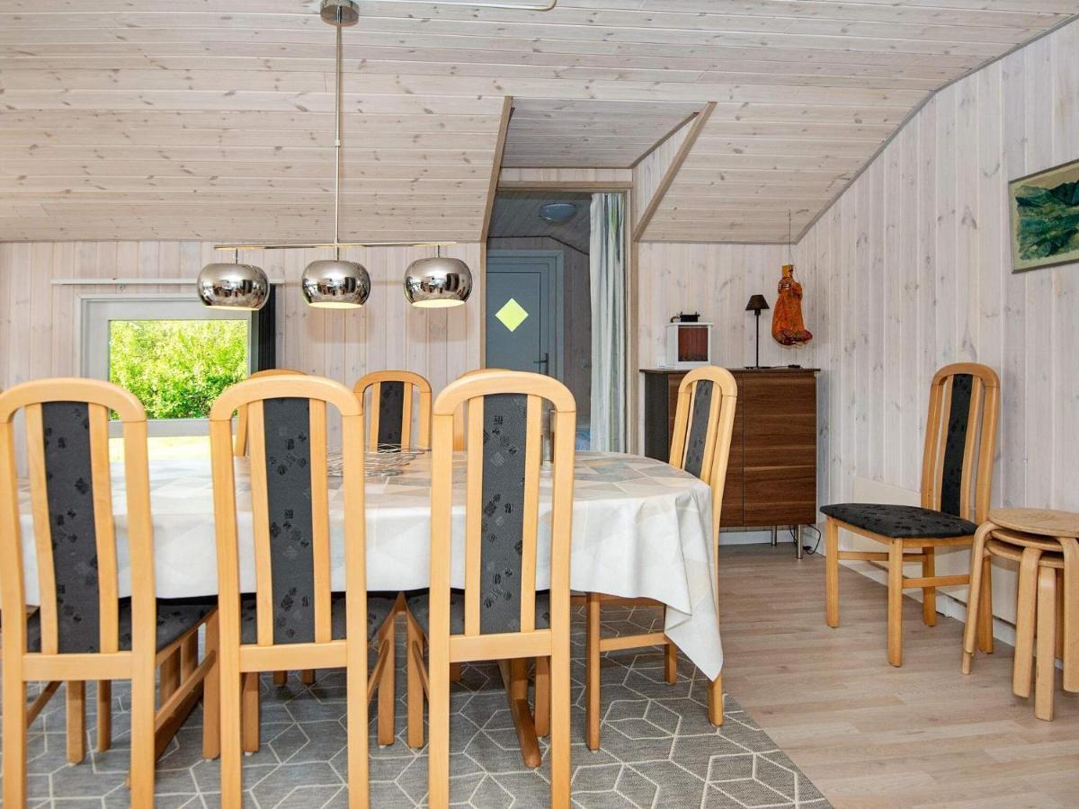 8 Person Holiday Home In Hejls Екстер'єр фото