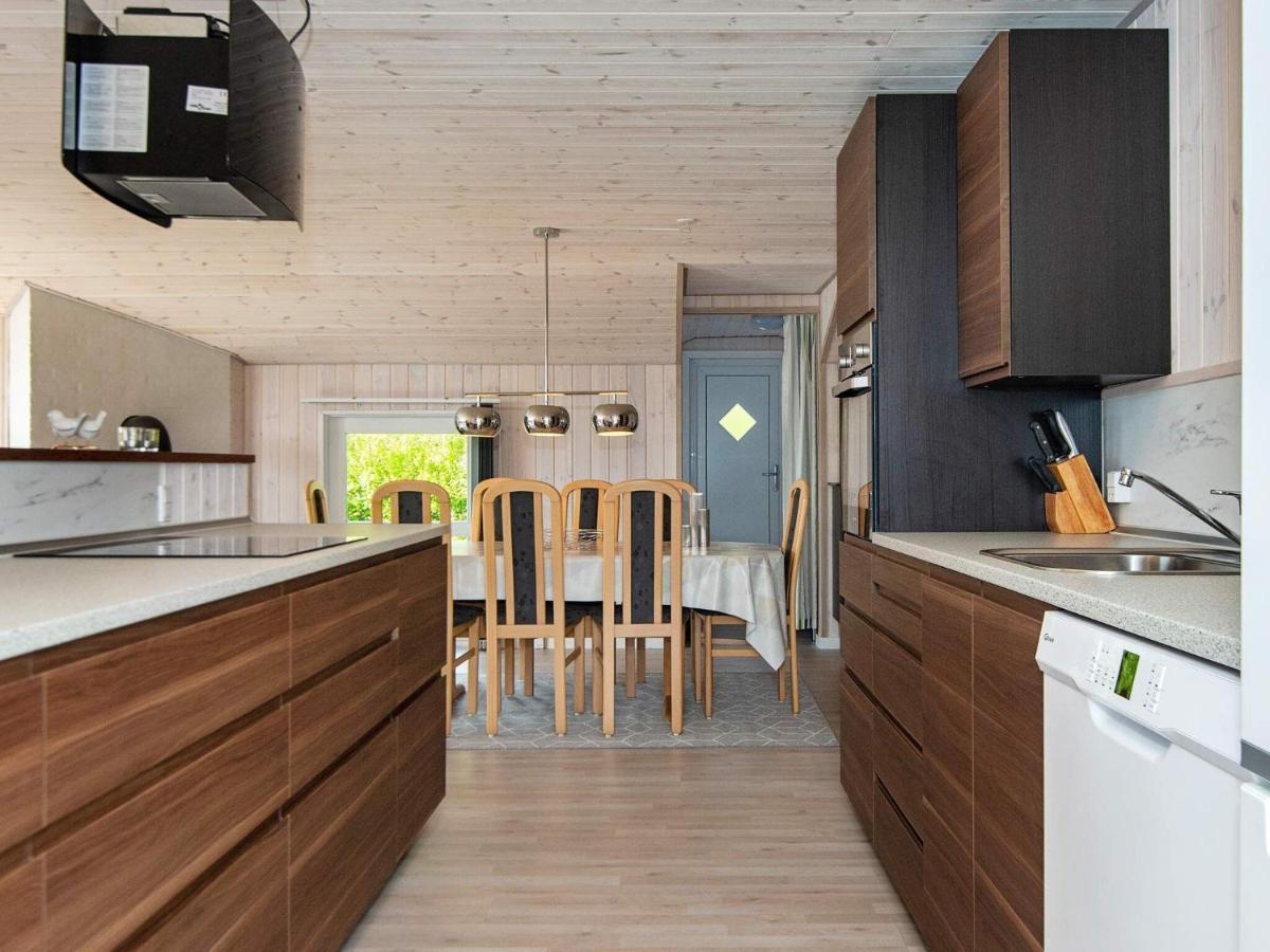 8 Person Holiday Home In Hejls Екстер'єр фото