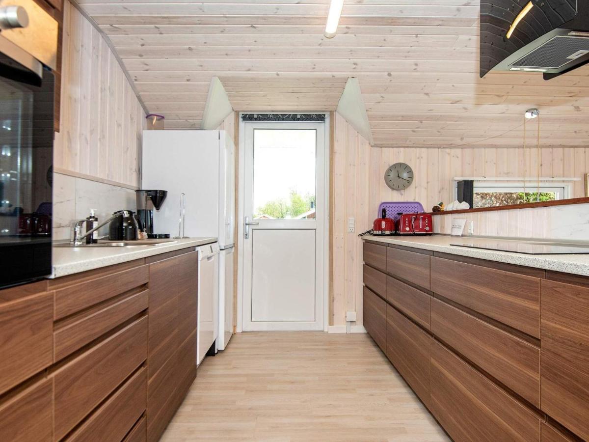 8 Person Holiday Home In Hejls Екстер'єр фото